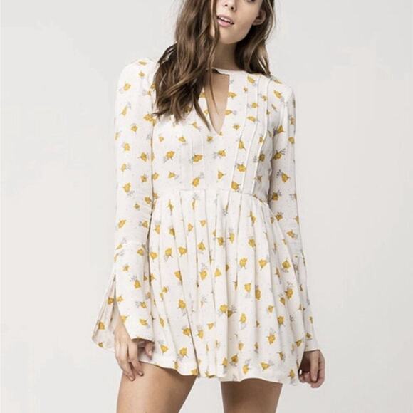 Free People Dresses & Skirts - Free People Womens Tegan Long Bell Sleeve Floral Printed Boho Mini Dress Size 2